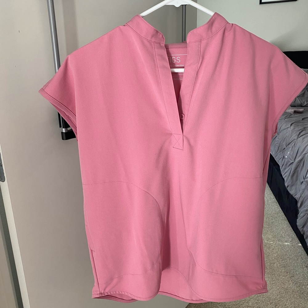 Figs pink top